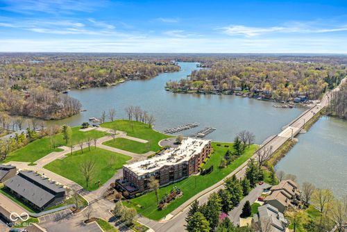 410-20971 Shoreline Ct, Noblesville, IN, 46062-6851 | Card Image