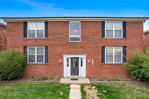 10068 Puttington Dr, Saint Louis, MO, 63123-5285 | Card Image