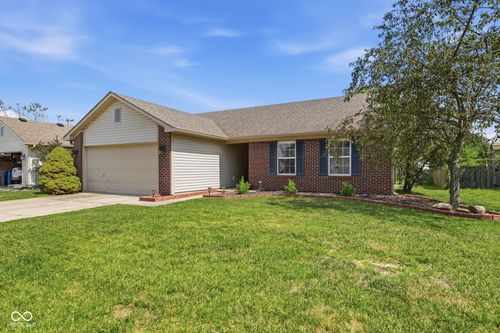10573 Sienna Dr, Noblesville, IN, 46060-6720 | Card Image