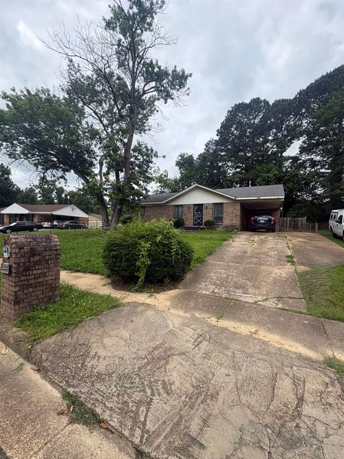4585 Double Tree Rd, Memphis, TN, 38109-4800 | Card Image