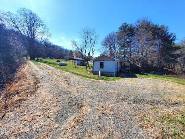 57 Paul Ridge Rd, House other with 3 bedrooms, 1 bathrooms and null parking in Newland NC | Image 42
