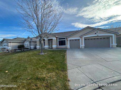 1390 Fox Glen Cir, Reno, NV, 89521-4113 | Card Image
