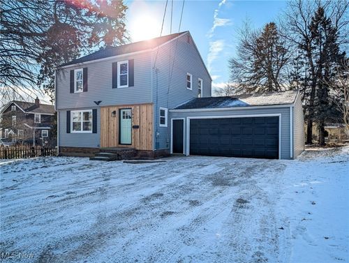 1642 27th St Ne, Canton, OH, 44714-1768 | Card Image