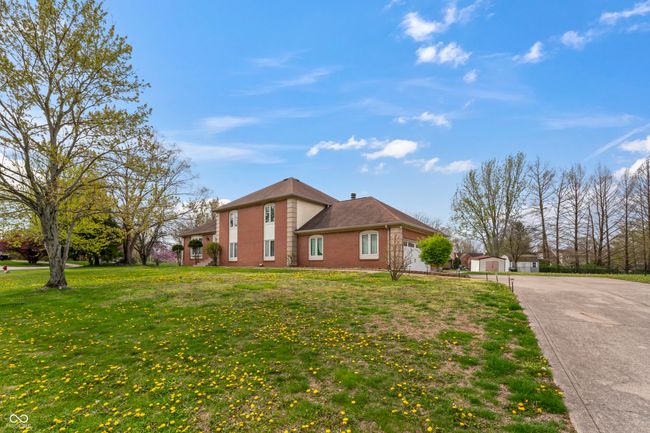 8031 Edgewood Ct, House other with 4 bedrooms, 2 bathrooms and null parking in Plainfield IN | Image 5