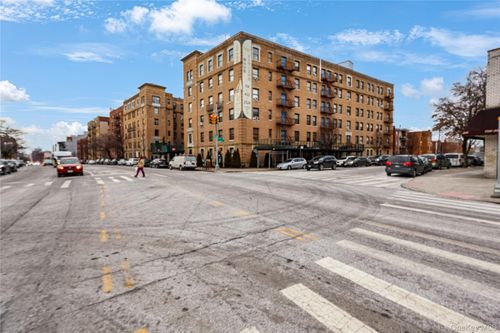 5m-148-09 Northern Blvd, Flushing, NY, 11354-4309 | Card Image