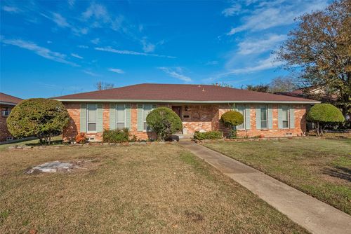 5311 Banting Way, Dallas, TX, 75227-1408 | Card Image