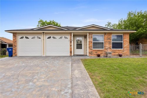 112 W Hogan Dr, Copperas Cove, TX, 76522-4510 | Card Image