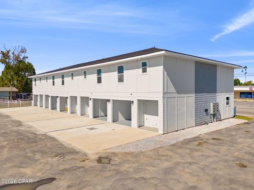 6746 Cherry St, Callaway, FL, 32404-8067 | Card Image