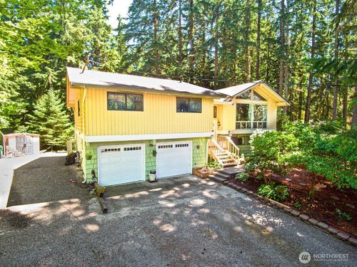 18818 181st Pl Ne, Woodinville, WA, 98077-8223 | Card Image