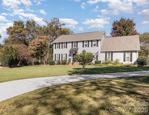 4333 Glen Eagles Ln Sw, Concord, NC, 28027-3928 | Card Image