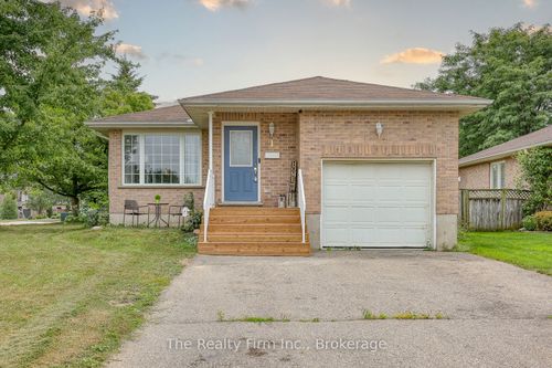 1 Feltz Dr, Ingersoll, ON, N5C4E9 | Card Image