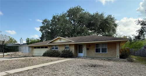 1118 Lincoln St, Alice, TX, 78332-3763 | Card Image