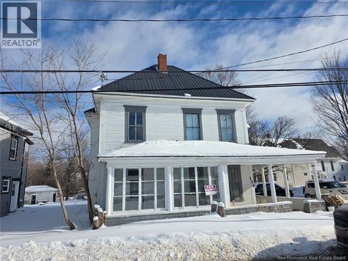 126 Green St, Woodstock, NB, E7M1V3 | Card Image