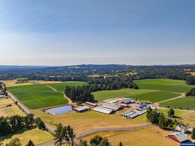21303 S Central Point Rd, House other with 5 bedrooms, 1 bathrooms and null parking in Oregon City OR | Image 6