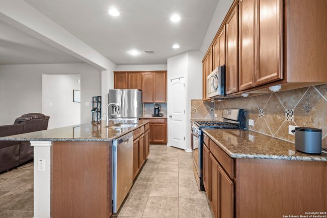 12017 Vignette, House other with 4 bedrooms, 3 bathrooms and null parking in Schertz TX | Image 20