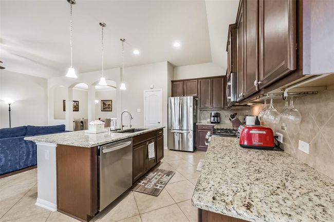 2012 Post Oak Ct, House other with 4 bedrooms, 2 bathrooms and 3 parking in Pearland TX | Image 11