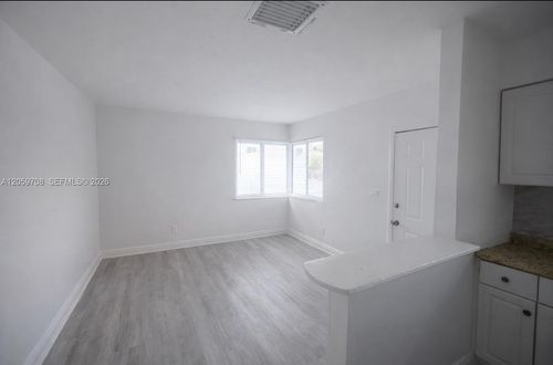 2-1070 Ne 80th St, Miami, FL, 33138-4280 | Card Image