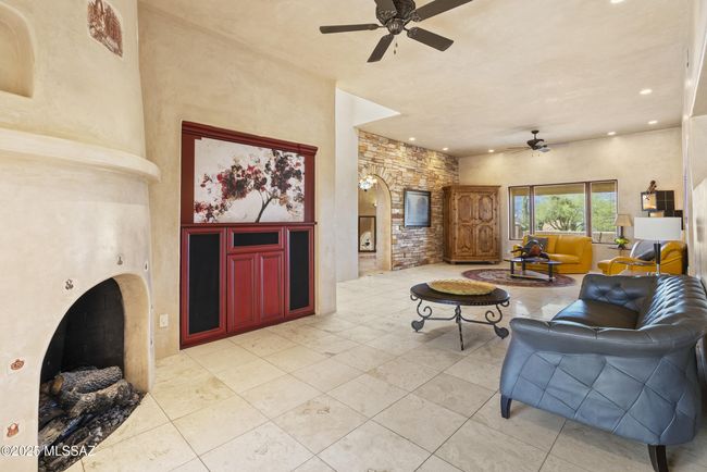 58_365 n tanque verde loop rd-2-48 | Image 7