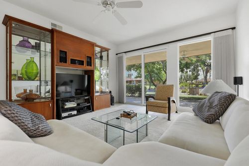 2 Haig Dr, Rancho Mirage, CA, 92270-3807 | Card Image
