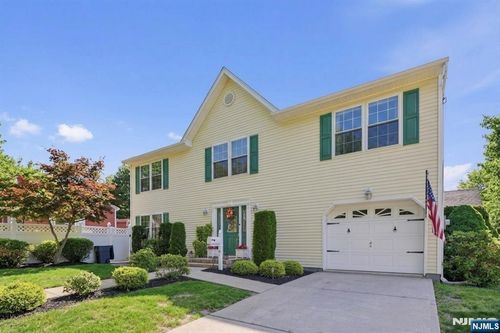 81 Hudson Ave, Ridgefield Park, NJ, 07660-1726 | Card Image