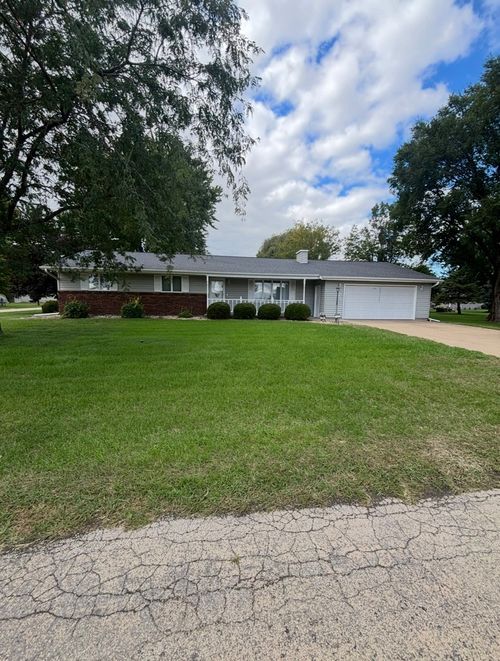 1743 Shutters St, Thomson, IL, 61285-7735 | Card Image