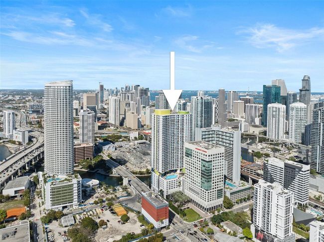 APT-3111 - 185 Sw 7 Th St, Condo with 3 bedrooms, 3 bathrooms and null parking in Miami FL | Image 39