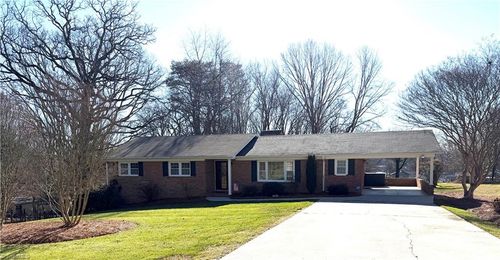 213 Grassy Creek Dr, State Road, NC, 28676-8855 | Card Image