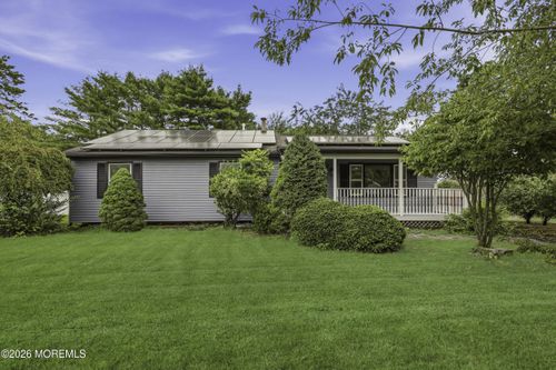 462 Champlain St, Toms River, NJ, 08757-2552 | Card Image