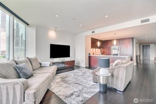 unit-1006-10700 Ne 4th St, Bellevue, WA, 98004-5774 | Card Image