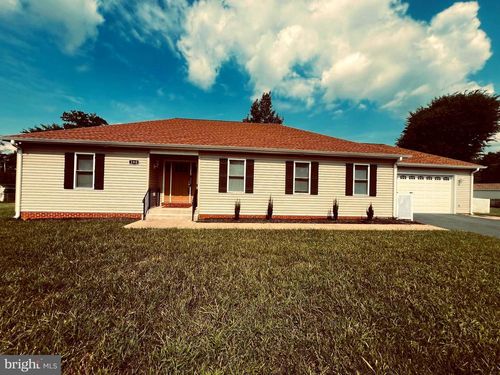 390 N Rappahannock St, REMINGTON, VA, 22734-9677 | Card Image