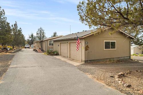 9802 Sw Shad Road, Terrebonne, OR, 97760 | Card Image