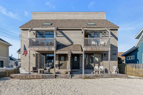 11 Guyer Ave, Lavallette, NJ, 08735-2172 | Card Image