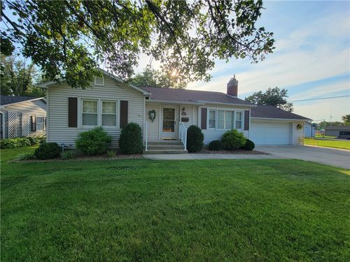 801 N Cleveland St, Effingham, IL, 62401-3218 | Card Image