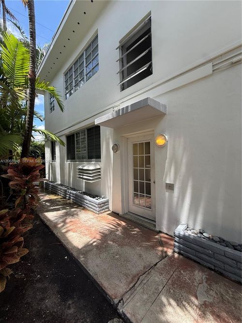 15-1616 Michigan Ave, Miami Beach, FL, 33139-2541 | Card Image