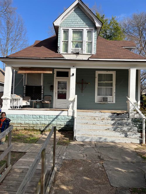 342 N Mcneil St, Memphis, TN, 38112-5123 | Card Image
