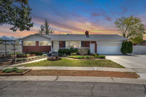 1018 E Sagehill Dr, Holladay, UT, 84124-2433 | Card Image