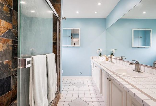 25040 57 Ave, House other with 3 bedrooms, 3 bathrooms and 15 parking in Aldergrove BC | Image 11
