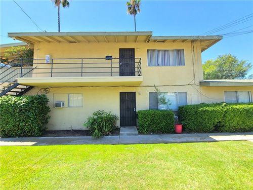 1304 E Central Ave, Redlands, CA, 92374-4011 | Card Image