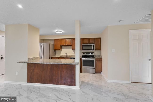 512 - 12407 Hickory Tree Way, Condo with 2 bedrooms, 2 bathrooms and null parking in GERMANTOWN MD | Image 8
