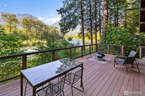 18017 433rd Avenue Se, Gold Bar, WA, 98251 | Card Image