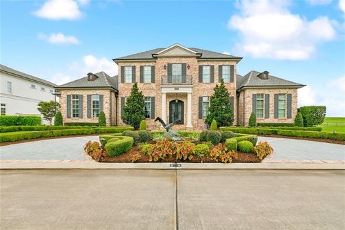 24 Royal Palm Dr, Kenner, LA, 70065-4890 | Card Image