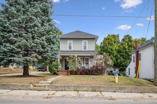 295 Wellington St, Ingersoll, ON, N5C1T2 | Card Image