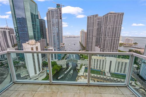 apt-3414-31 Se 5th St, Miami, FL, 33131-2526 | Card Image
