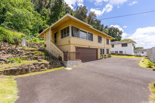 2811 Henry St, Honolulu, HI, 96817-1144 | Card Image