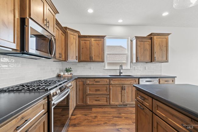 1724 Pathway Ct, House other with 3 bedrooms, 2 bathrooms and 3 parking in Lewiston ID | Image 4