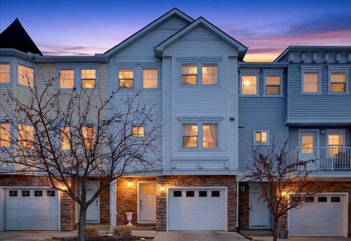 3 Tucker Cir, Okotoks, AB, T1S2J6 | Card Image