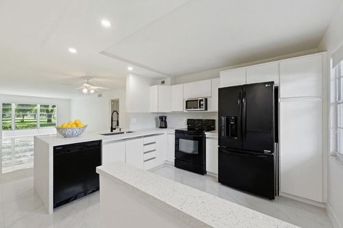 apt-m1-2202 Lucaya Bnd, Coconut Creek, FL, 33066-1127 | Card Image