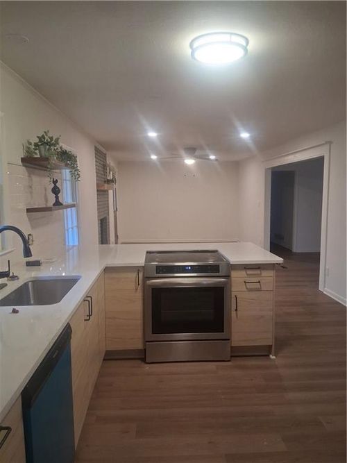 3425 New Macland Rd, Powder springs, GA, 30127-1928 | Card Image