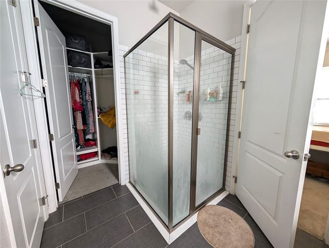 Primary bath room 1st floor | Image 11