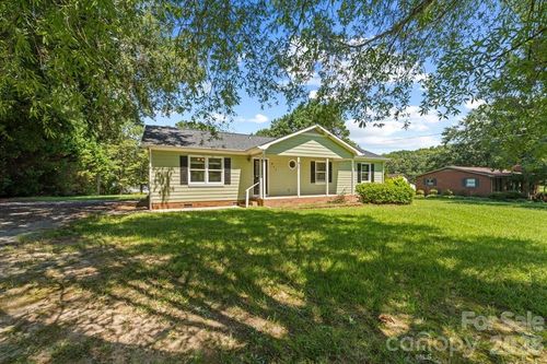 517 Elm St, Locust, NC, 28097-7185 | Card Image